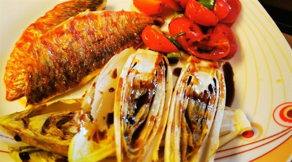 Barbuni s cikorijom u Korkmaz grill tosteru by David Skoko